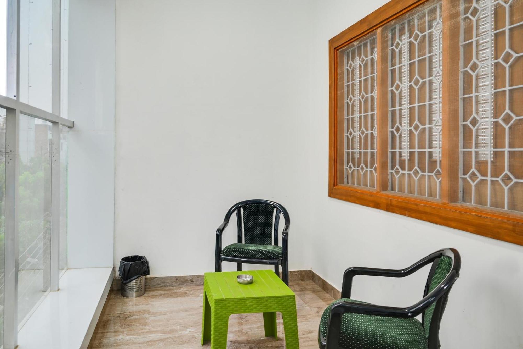 Townhouse Oak Hotel Ar Ganges Premium Varanasi Exteriör bild