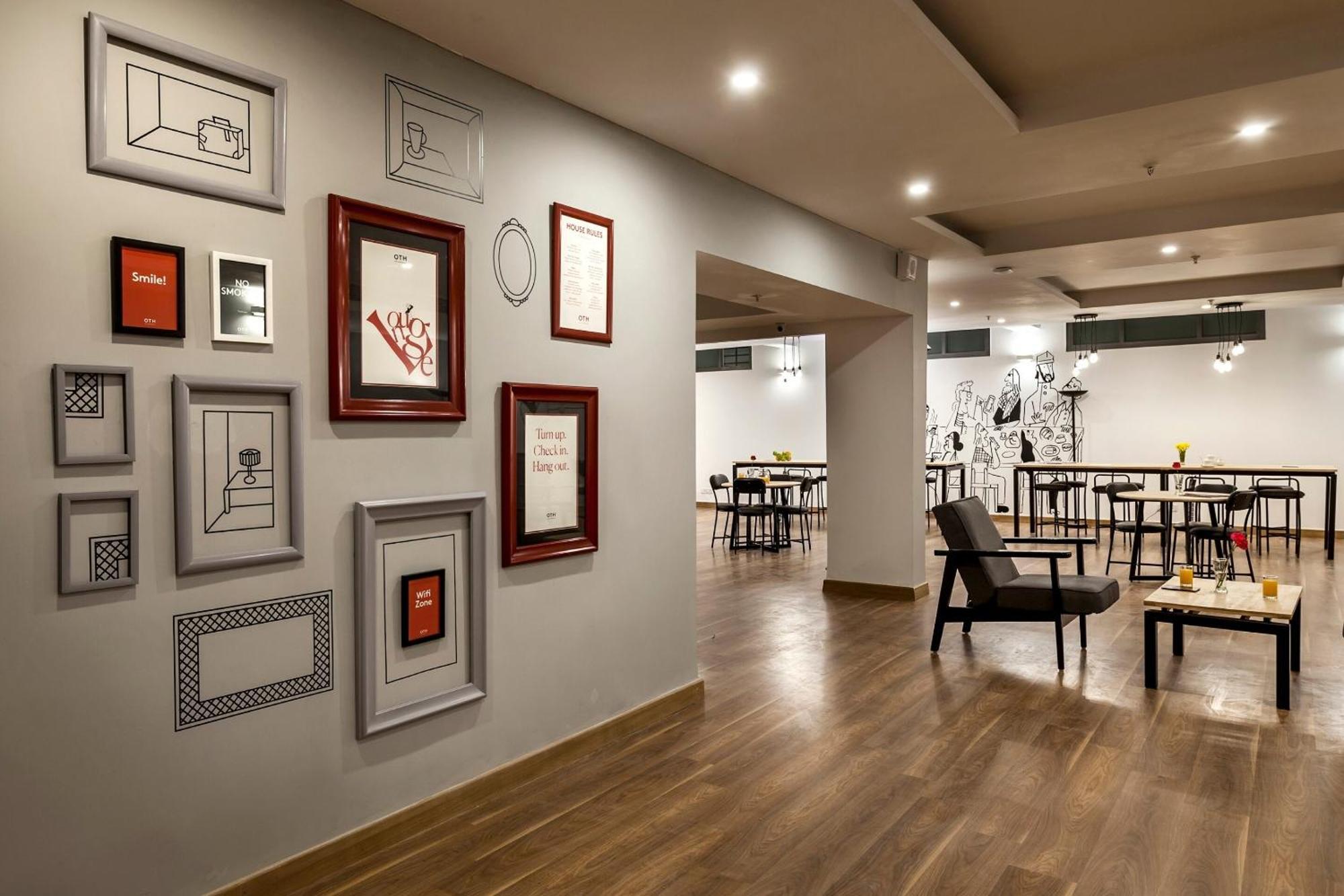 Townhouse Oak Hotel Ar Ganges Premium Varanasi Exteriör bild